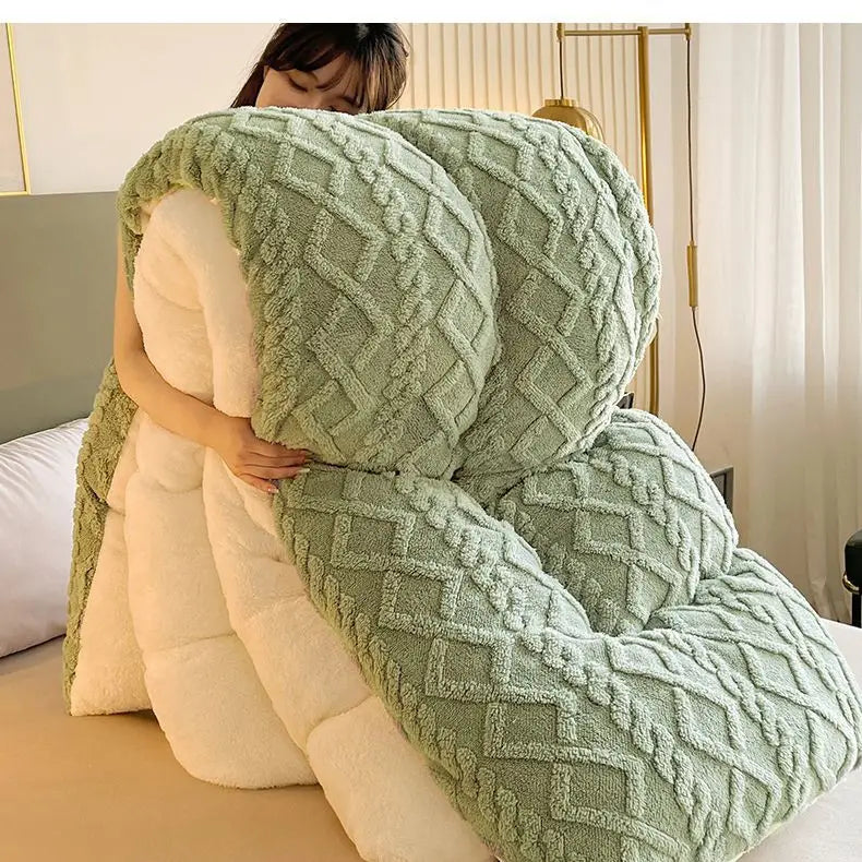Plush quilted blanket 2025